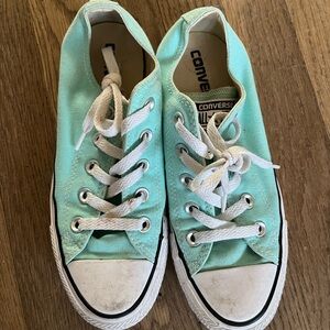 Converse Low-Top Sneakers in Teal/Mint